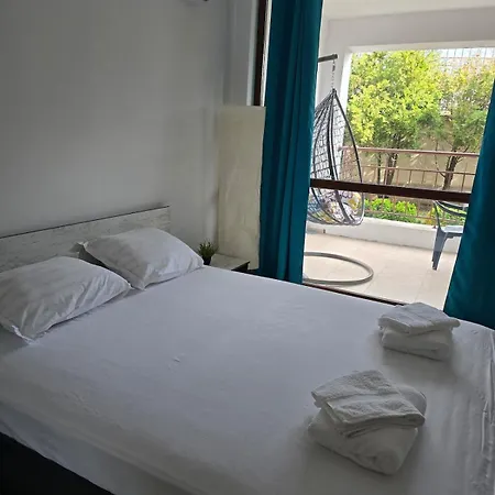 Elia Relax & Lux Apartament Aheloy